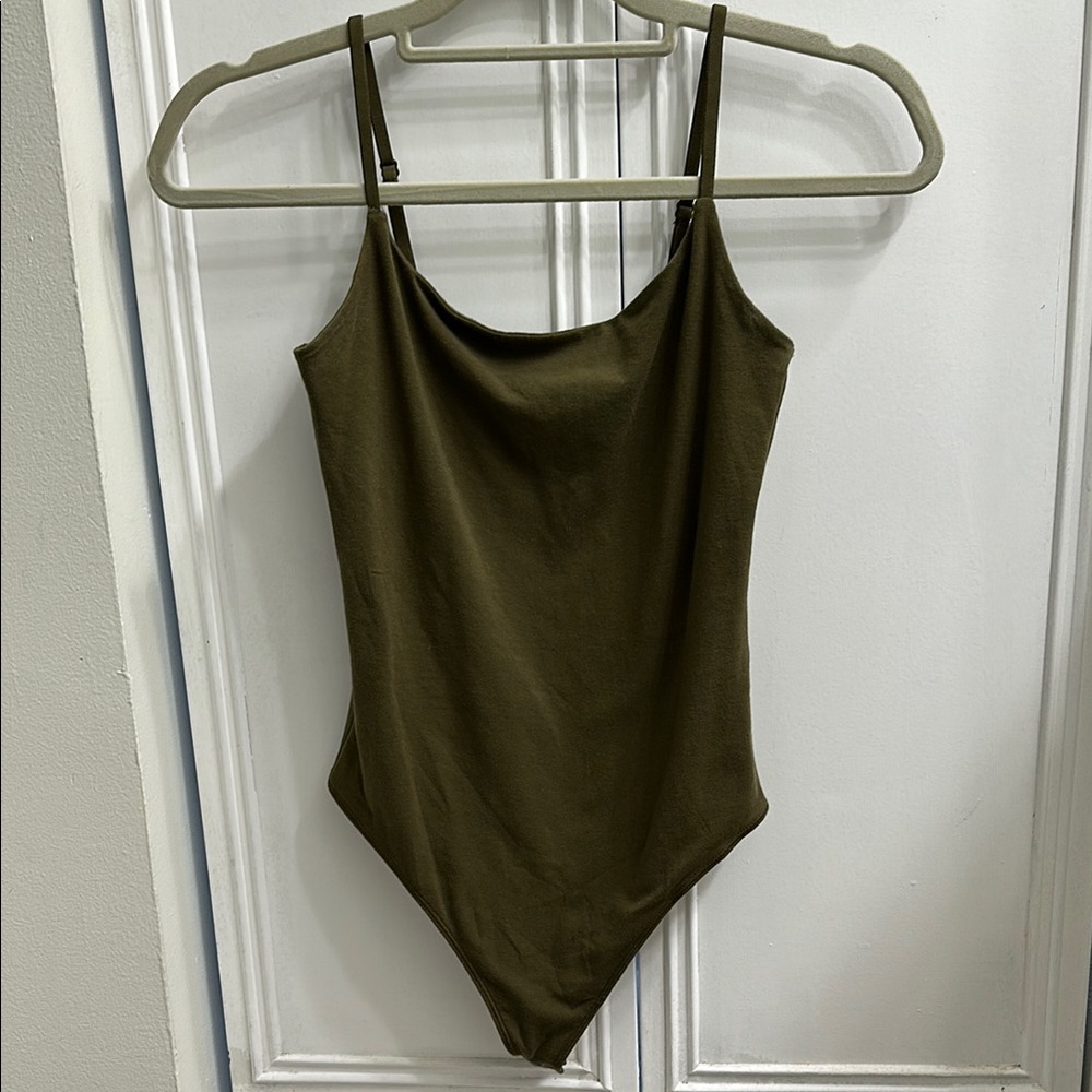 Abercrombie & Fitch Green Bodysuit Top 90s cami bodysuit olive green
